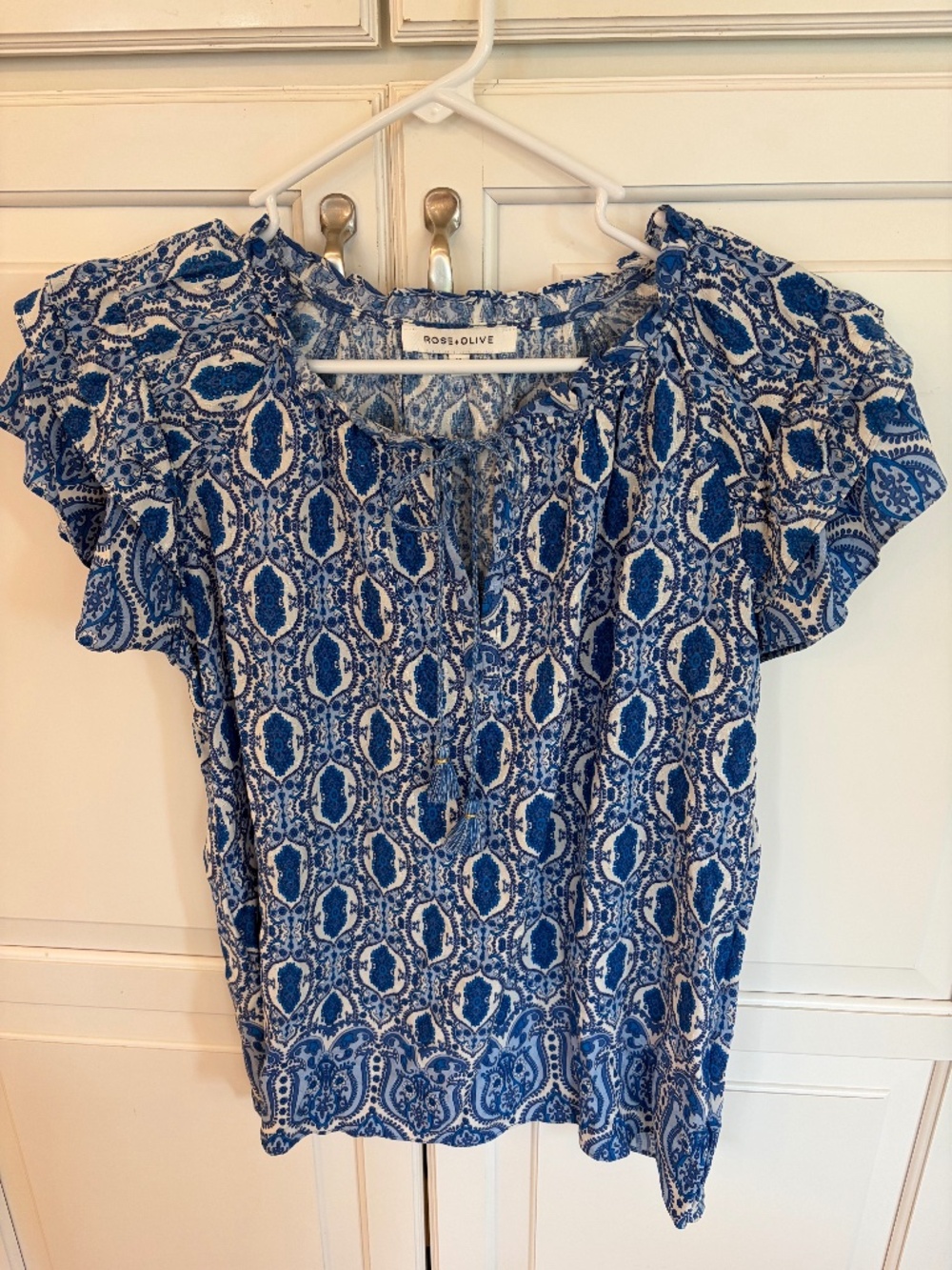 Rose +olive blue and white ruffle sleeve tie, neck, top size medium